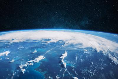 Erstaunlich blauer Planet Erde mit Ozean, Wolken und Kontinenten im offenen Raum auf dem Sternenhimmel. *** Amazing Blue-stock-foto