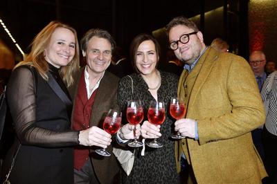 Barbara Bahro, Wolfgang Bahro, Ulrike Frank und Marc Schubring beim 29. B.Z. Kulturpreis 2020 im Haus der Berliner Fest-stock-foto