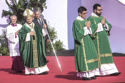 ITALY - POPE LEO XIV  LEADS A  MASS FOR THE JUBILEE OF YOUTH AT TOR VERGATA IN ROME  - 2025/8/3-stock-foto
