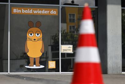 Die Maus geht in Kur-stock-foto