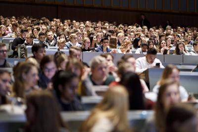 News Themen der Woche KW41 News Bilder des Tages Erstsemester-Begr??ung an der Universit?t zu K?ln. K?ln, 07.10.2019 ***-stock-foto