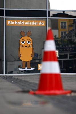 Die Maus geht in Kur-stock-foto