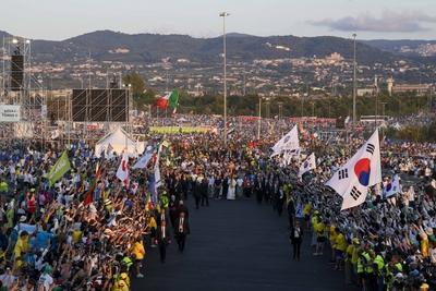 ITALY - POPE LEO XIV  DURING A PRAYER VIGIL FOR THE JUBILEE OF YOUTH AT TOR VERGATA IN ROME  - 2025/8/2-stock-foto