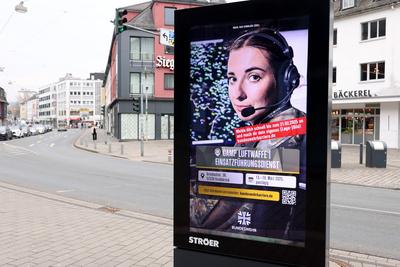 Werbung fuer (f?r) die Bundeswehr-stock-foto