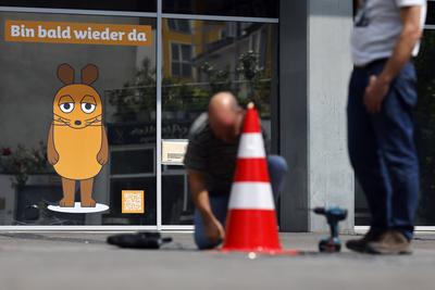 Die Maus geht in Kur-stock-foto
