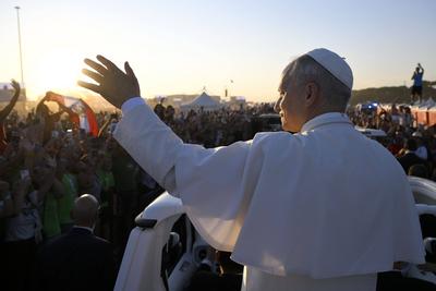 ITALY - POPE LEO XIV  DURING A PRAYER VIGIL FOR THE JUBILEE OF YOUTH AT TOR VERGATA IN ROME  - 2025/8/2-stock-foto