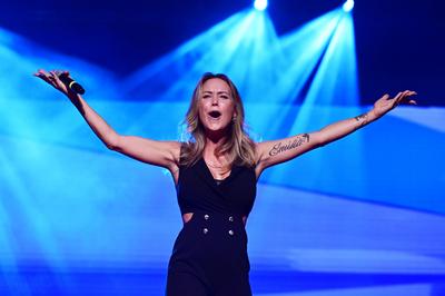 Sonia Liebing beim Schlagerabend zum 30j?hrigen Jubil?um vom Musikherbst am Wilden Kaiser 2023. Ellmau, 02.10.2023 *** S-stock-foto
