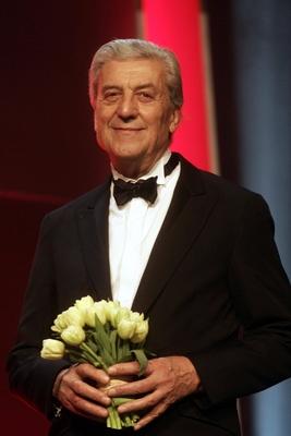 55 BERLINALE Eroeffnung Ankunft Berlin Nino Cerruti auf der Buehne zur Eroeffnung der 55 Interna-stock-foto