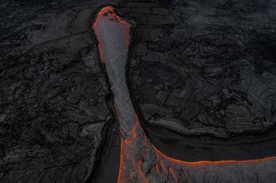 Vulkanausbruch in der Sundhnukur-Kraterreihe im Svartsengigebiet-stock-foto