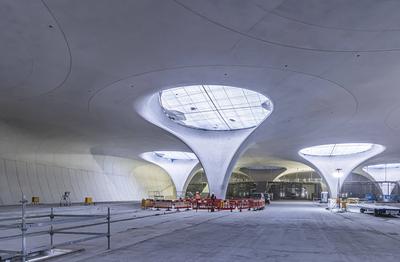 Baden-W?rttemberg, Baustelle Hauptbahnhof Stuttgart Unterirdische Kathedrale: zwei Jahre vor Inbetriebnahme sind die Roh-stock-foto