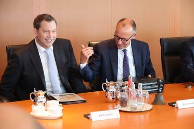 Bundeskabinett Merz-stock-foto