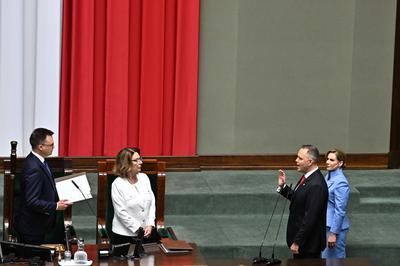 06.08.2025 WARSZAWA SEJM RP CEREMONIA ZAPRZYSIEZENIA PREZYDENTA KAROLA NAWROCKIEGO KAROL NAWROCKI Z ZONA MARTA NAWROCKA-stock-foto