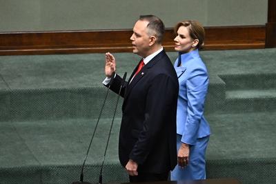 06.08.2025 WARSZAWA SEJM RP CEREMONIA ZAPRZYSIEZENIA PREZYDENTA KAROLA NAWROCKIEGO KAROL NAWROCKI Z ZONA MARTA NAWROCKA-stock-foto