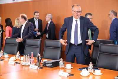 Bundeskabinett Merz-stock-foto