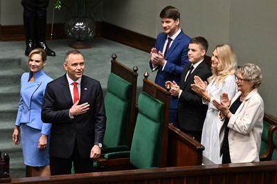 06.08.2025 WARSZAWA SEJM RP CEREMONIA ZAPRZYSIEZENIA PREZYDENTA KAROLA NAWROCKIEGO KAROL NAWROCKI Z ZONA MARTA NAWROCKA-stock-foto