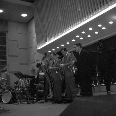 Die Saxophonspieler bei der Sendung Jazz aus Studio 10 ?bertragen vom NWDR in Hamburg 1956 The sa-stock-foto
