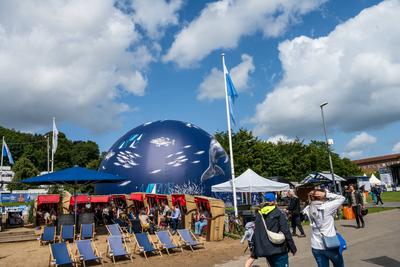 Kiel, 6.08.25 Anl??lich der Regattaveranstaltung The Ocean Race Europe in der Kieler F?rde gibt es ein Seglercamp an der-stock-foto