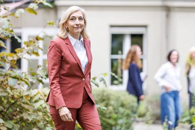 Statement Bundesgesundheitsministerin Nina Warken im St. Elisabeth-Stift-stock-foto