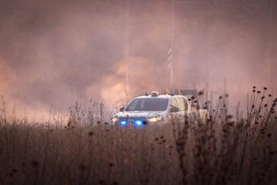 The fire is burning through the woodland in the Parco degli Acquedotti in Rome, Italy.-stock-foto