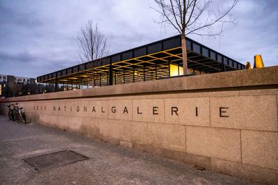 Die Neue Nationalgalerie am Kulturforum ist das Museum f?r die Kunst des 20. Jahrhunderts der Berliner Nationalgalerie.-stock-foto