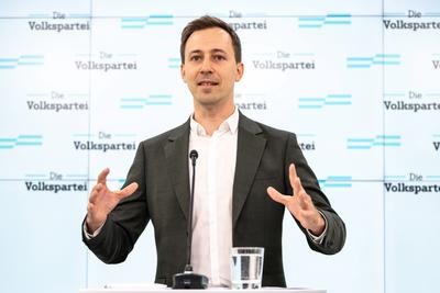 20250807 Pressekonferenz der Volkspartei zum Thema FPOe Faulste Partei Oesterreichs-stock-foto