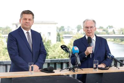 Pressekonferenz zur Bekanntgabe der Spitzenkandidatur der CDU in Sachsen-Anhalt-stock-foto