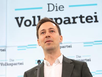 20250807 Pressekonferenz der Volkspartei zum Thema FPOe Faulste Partei Oesterreichs-stock-foto