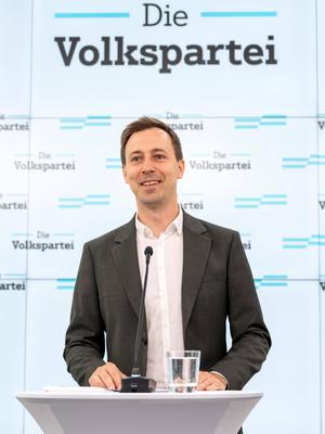 20250807 Pressekonferenz der Volkspartei zum Thema FPOe Faulste Partei Oesterreichs-stock-foto