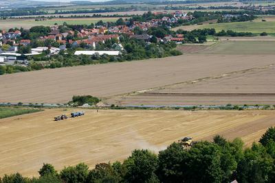 Erfurt, 07.08.2025 Getreiteernte auf einem Feld zwischen Erfurt Dittelstedt und dem Erfurter Herrenberg *** Erfurt, 07 0-stock-foto