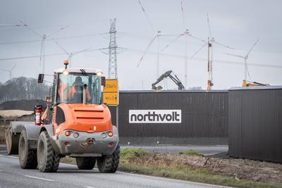 Blick auf das Baufeld der geplanten Batteriezellfabrik der Firma Northvolt bei Heide in Schleswig-Holstein nach Beantragung von Gl?ubigerschutz in den USA Ende Januar 2025-stock-foto
