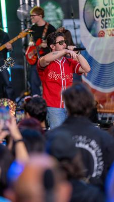 Jonas brothers bring their new album to rockefeller plaza on the today show-stock-foto
