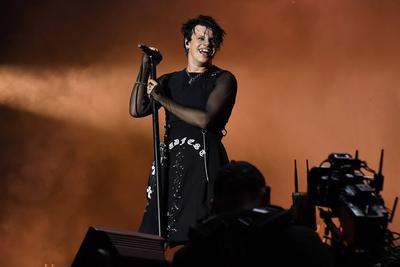 Yungblud performing at Bludfest MILTON KEYNES, ENGLAND - AUGUST 11: Yungblud (Dominic Harrison) performing at ?Bludfest?-stock-foto