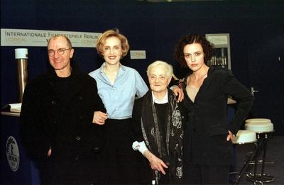 1/ Berlinale 99: v. lks. Max F?rberb?ck (Regisseur), Juliane K?hler (Schauspielerin), Lily Wust (Zeitzeugin), Maria Sch-stock-foto