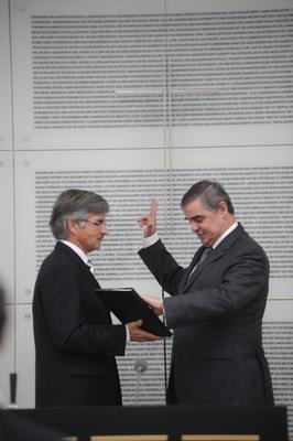 Der Saarl?ndische Landtag w?hlt am Dienstag (10.11.2009) im ersten Wahlgang mit Mehrheit den CDU Abgeordneten Peter M?l-stock-foto