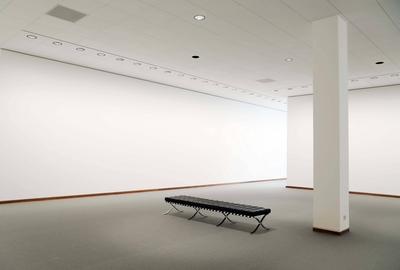 05.06.2021, Berlin - Deutschland. Die Neue Nationalgalerie ist vorab f?r ein paar Tage ohne Ausstellung ge?ffnet. Unten-stock-foto