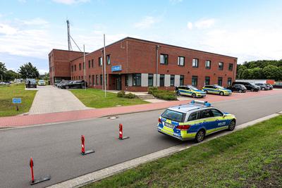 Einweihung des neuen Dienstgeb?udes des Polizeikommissariats Bundesautobahn Maschen-stock-foto
