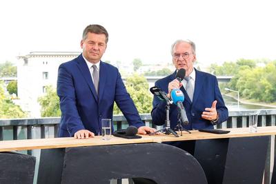 Pressekonferenz zur Bekanntgabe der Spitzenkandidatur der CDU in Sachsen-Anhalt-stock-foto
