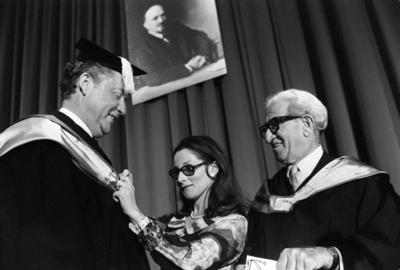 Axel Caesar SPRINGER li Deutschland Verleger erh?lt von MEYER W WEISGAL r am Weizmann Inst-stock-foto