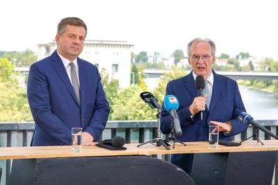 Pressekonferenz zur Bekanntgabe der Spitzenkandidatur der CDU in Sachsen-Anhalt-stock-foto
