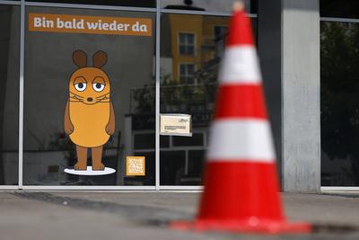 Die Maus geht in Kur-stock-foto