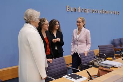 Prof. Claudia Wiesemann, Universit?t G?ttingen, Prof. Friederike Wapler, Universit?t Mainz, Prof. Liane W?rner, Universi-stock-foto