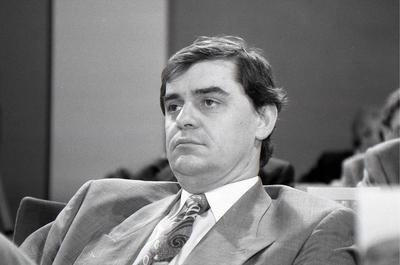 Bildnummer: 58203714  Datum: 27.04.1994  Copyright: imago/Becker&BredelPeter M?ller (CDU), fotografiert am 27.04.1994 im Landtag des Saarlandes in Saarbr?cken. People Politik Portr?t x0x xsk 1994 quer quer schwarz-wei? schwarz wei? sw s/w Personen Einzel Portr?t Peter M?ller CDU  58203714 Date 27 04 1994 Copyright Imago  Peter Mueller CDU photographed at 27 04 1994 in Landtag the Saarland in Saarbr?cken Celebrities politics Portrait x0x xSK 1994 horizontal horizontal Black white Black white black and white S w People Singles Portrait Peter Mueller CDU-stock-foto