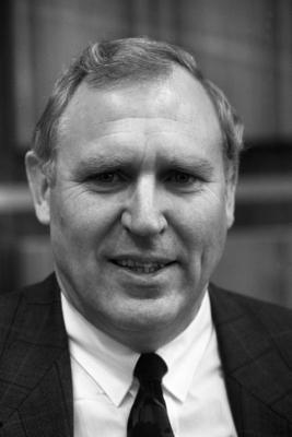 Bildnummer: 54216853  Datum: 29.10.1991  Copyright: imago/sepp spieglWerner M?nch (Deutschland/CDU/Ministerpr?sident Sachsen-Anhalt), Personen; 1991, sw, Politik, Pressetermin; , hoch, Kbneg, Portr?t, Randbild, People / Ministerpr?sidentportr?t 1991-1993Bildnummer 54216853 Date 29 10 1991 Copyright Imago Sepp Spiegl Werner M?nch Germany CDU Prime Minister Saxony Anhalt People 1991 black and white politics Press call vertical Kbneg Portrait Edge image Celebrities  1991 1993-stock-foto