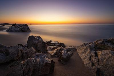 Sonnenaufgang am Mittelmeer (Sardinien)-stock-foto