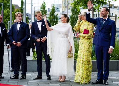 Entertainment Bilder des Tages Gala zum 18. Geburtstag von Prinzessin Ingrid Alexandra von Norwegen in Oslo Prinsesse In-stock-foto