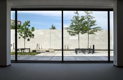 05.06.2021, Berlin - Deutschland. Die Neue Nationalgalerie ist vorab f?r ein paar Tage ohne Ausstellung ge?ffnet, es gib-stock-foto