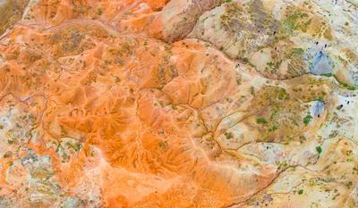 TACHENG, CHINA - JULY 28: Aerial view of mud volcano scenic area on July 28, 2025 in Tacheng Prefecture, Xinjiang Uygur-stock-foto