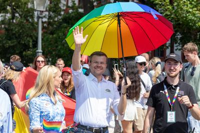 Reportage 09.08.2025 Die Demo zum CSD in N?rnberg am Samstag durch die N?rnberger Innenstadt mit rund 20 000 Besucher, Motto: Nie mehr still!, super Wetter, super Stimmung, alles friedlich-stock-foto