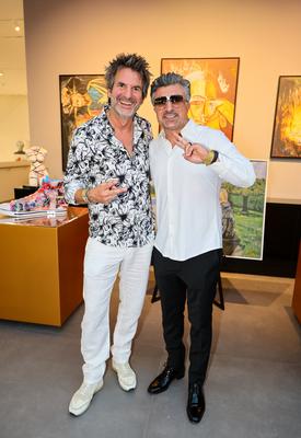 GRAND OPENING - FELIX BLUME IM ART CUBE - (L-R) RTL Versicherungsmakler Patrick Hufen und Lotto Million?r Chico (K?rsat-stock-foto