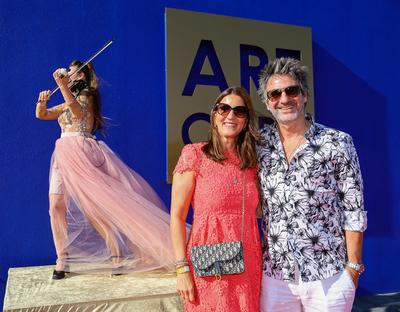 GRAND OPENING - FELIX BLUME IM ART CUBE - RTL Versicherungsmakler Patrick Hufen mit seiner Frau Sabine Hufen Hamm Galeri-stock-foto